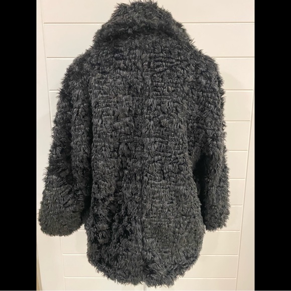 NWT Max Studio Faux Fur Jacket Size Small - Picture 4 of 6